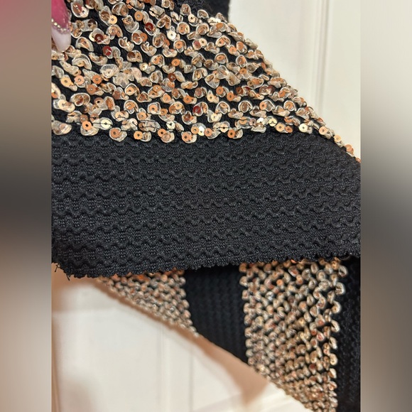 NWOT Venus Bandage Bodycon Dress Black and Gold M - Picture 8 of 8